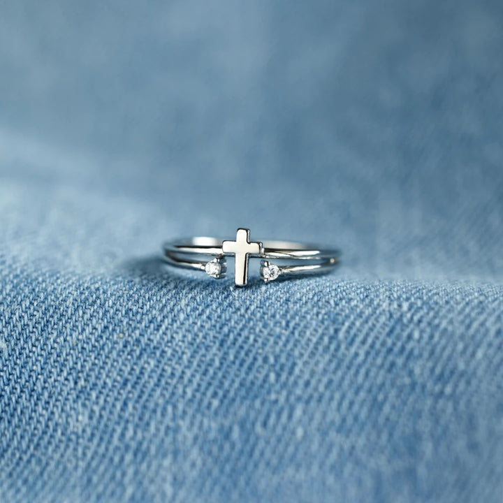 Women's Cross Rings in 925 Sterling Silver