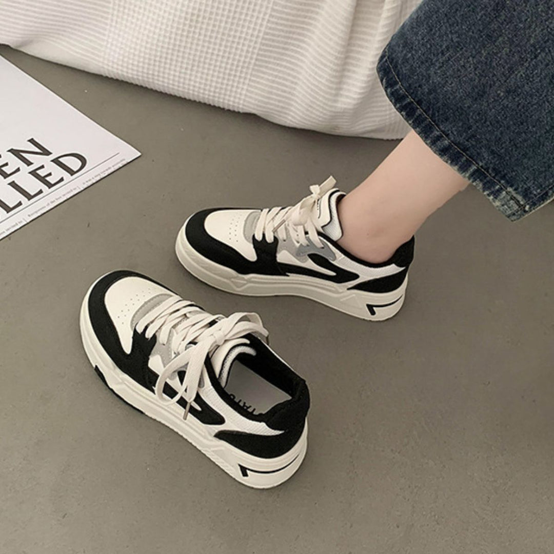 Lace Up Round Toe Platform Sneakers