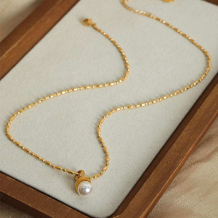 Women's Pearl Pendant Necklace