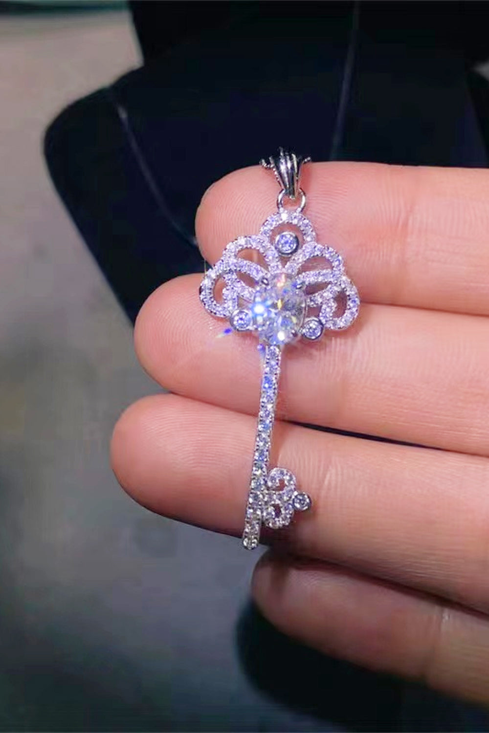 Women's Sparkling 1 Carat Moissanite Key Necklace