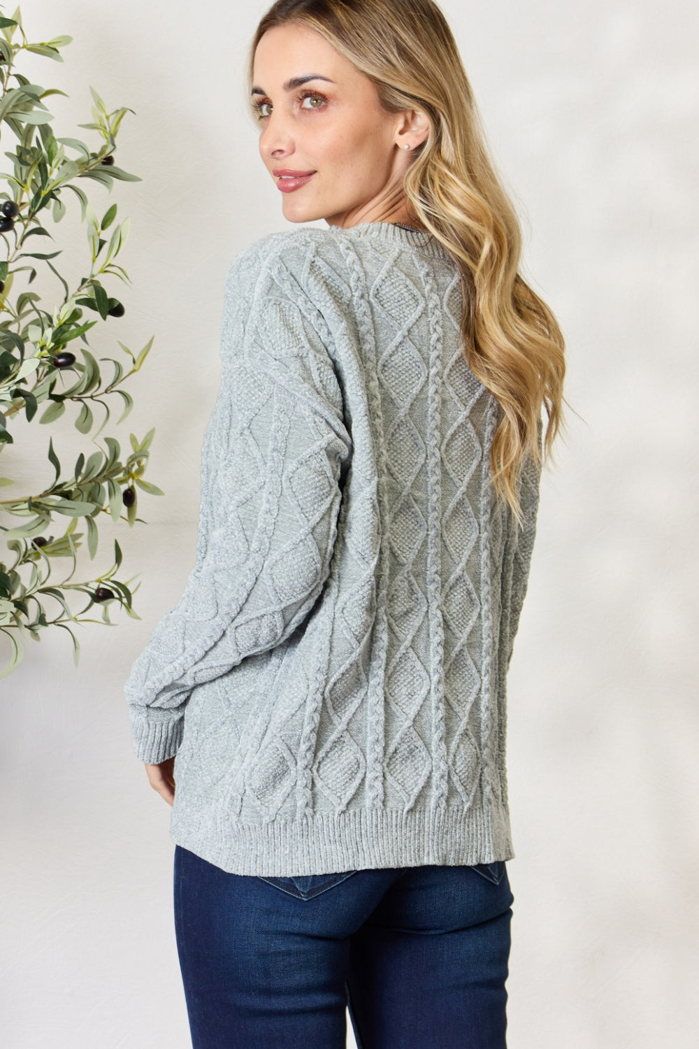 Women's Cozy Cable Knit Round Neck Sweater