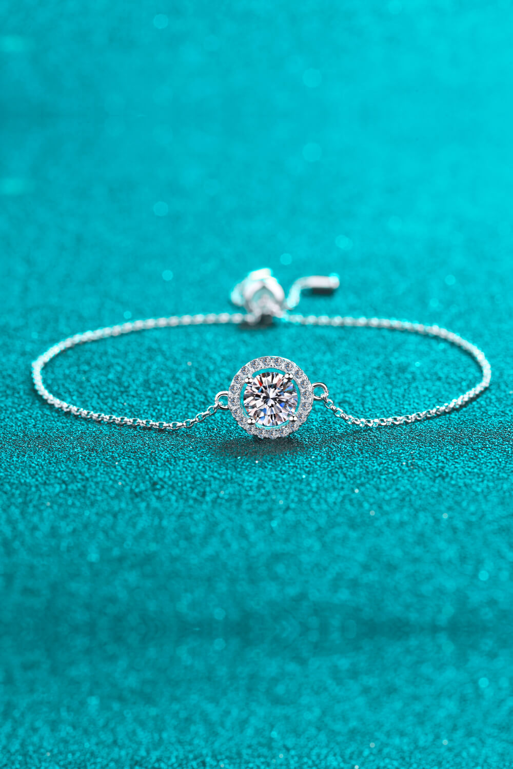 Women's Sparkling Moissanite Bracelet