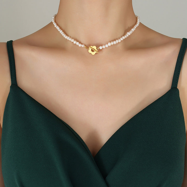 Women's Pearl Blossom Necklace