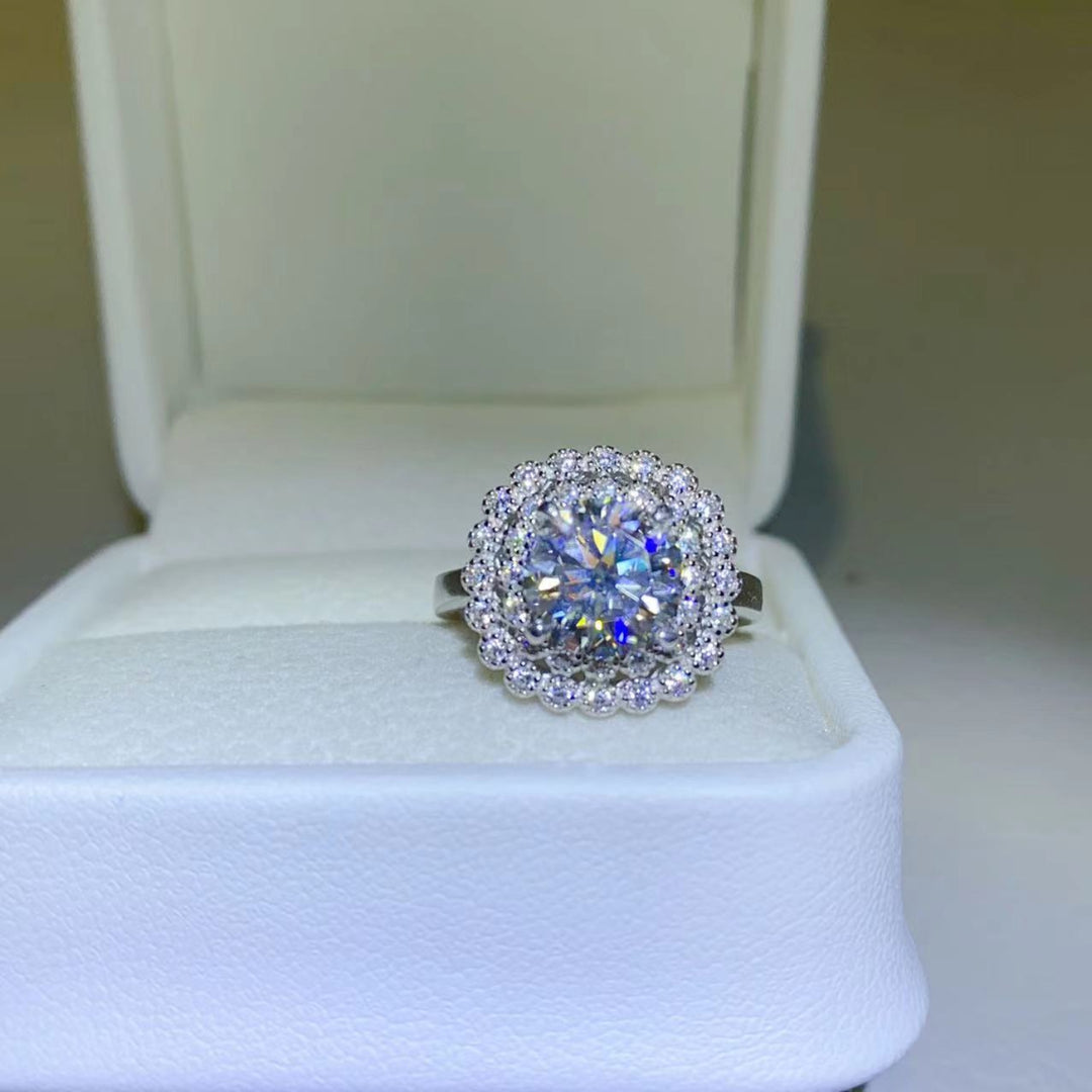 Women's Elegant 2 Carat Moissanite Sterling Silver Rings