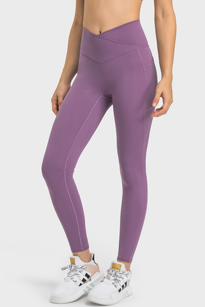 Women's Leggings with V-Waist and Pockets