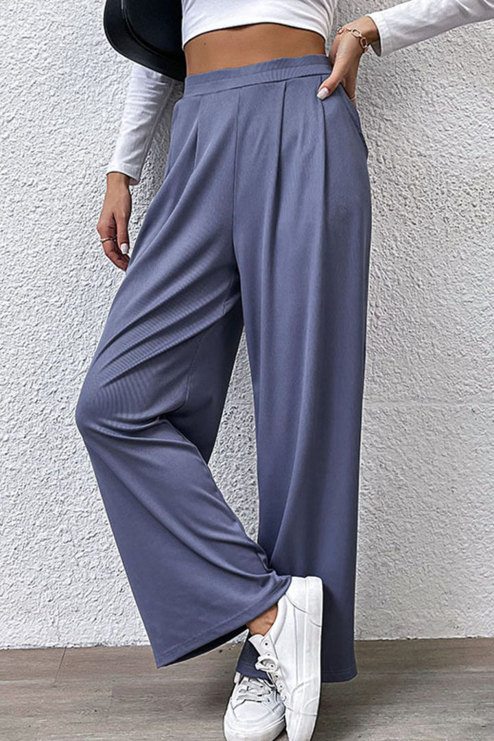 Women's Wide-Leg Pants with Pleated Details and Pockets