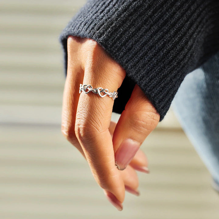 Women's Knotted Hearts Rings in 925 Sterling Silver