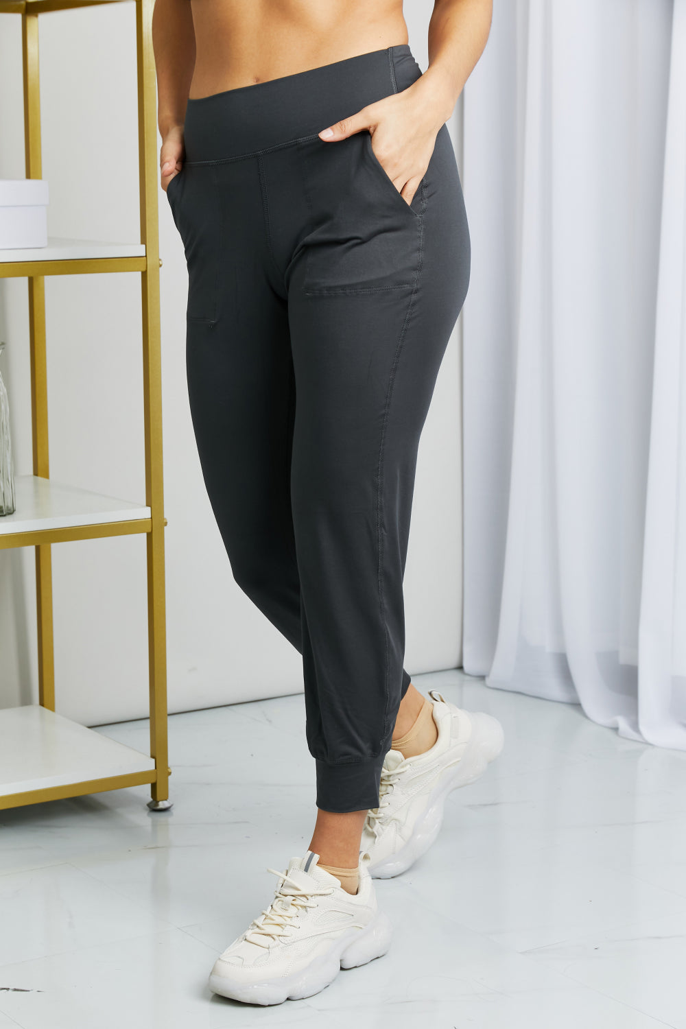 Women's Cropped Wide Waistband Jogger Pants