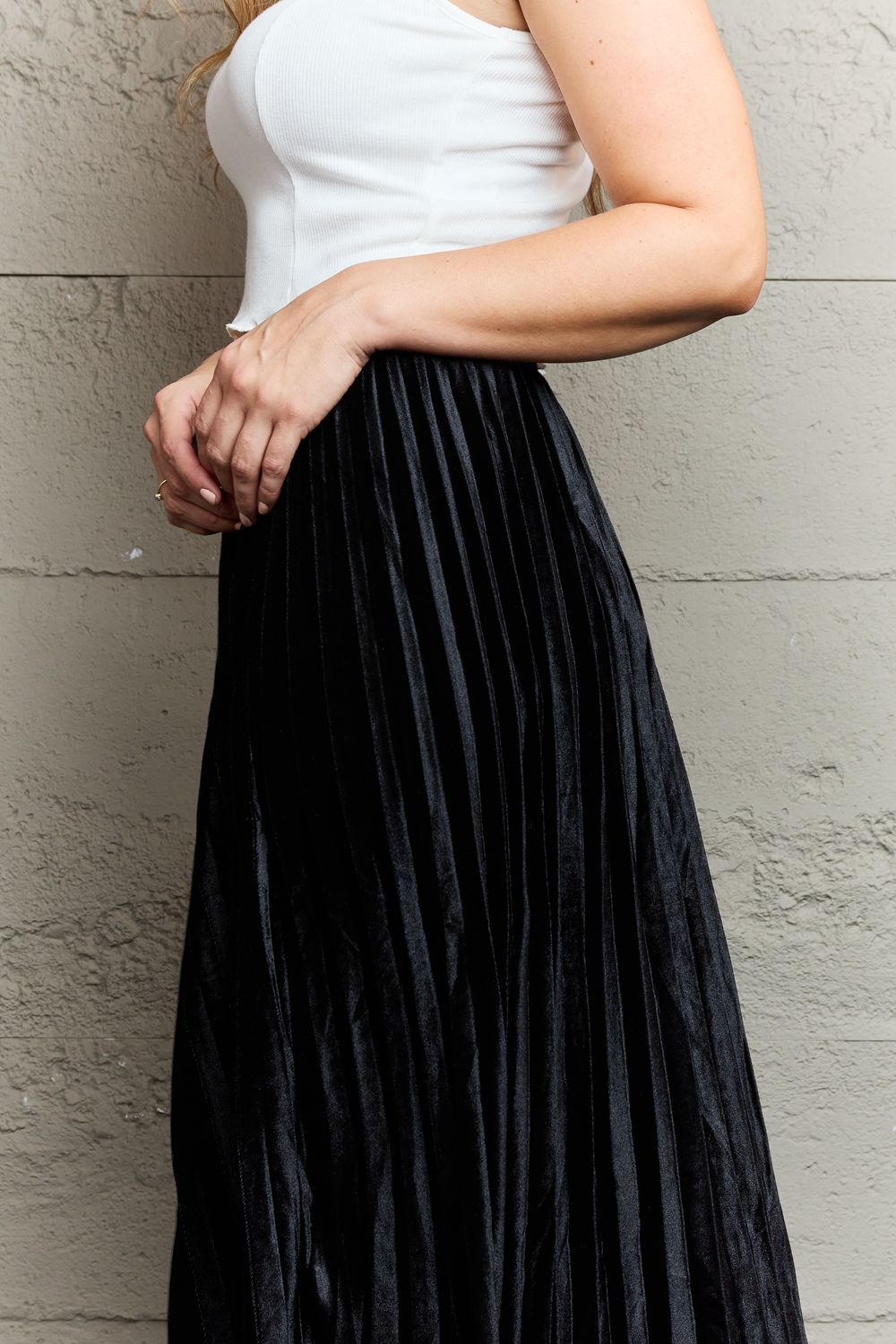 Women's Flowy Accordion Pleated Midi Skirt