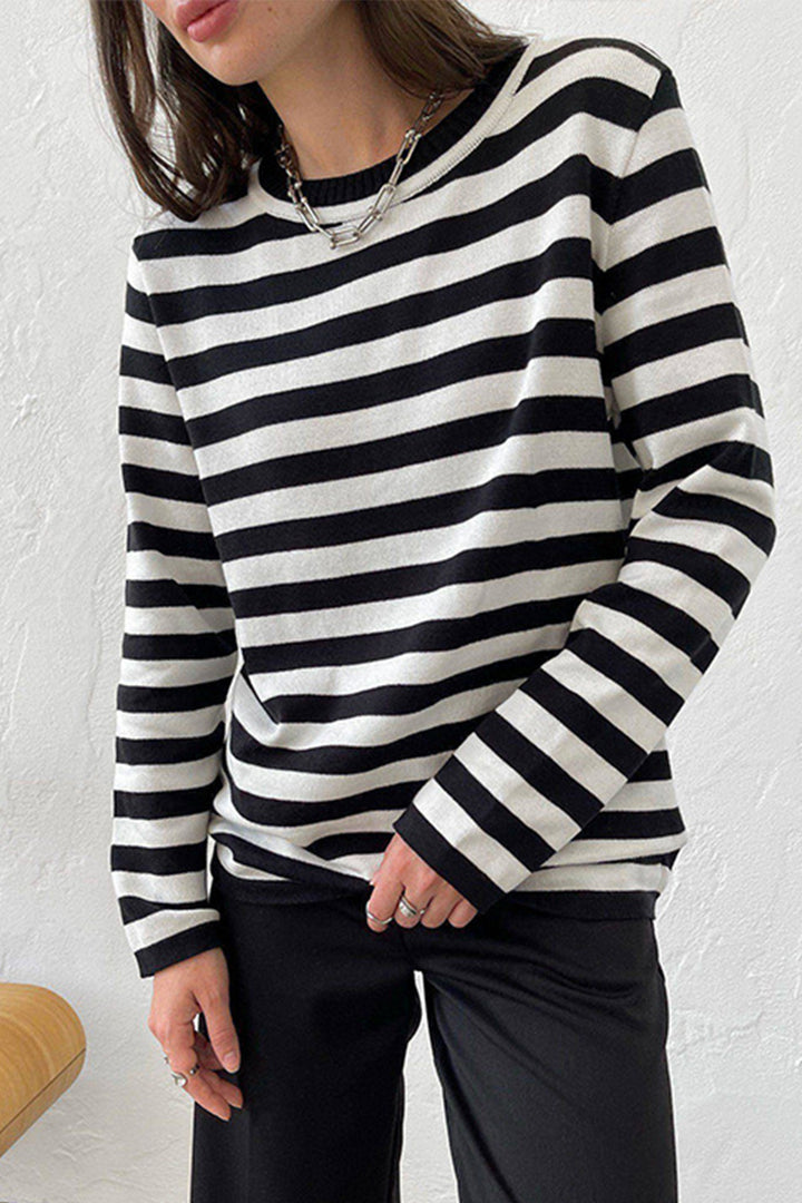 Women's Cozy Striped Sweater with Round Neck and Long Sleeves