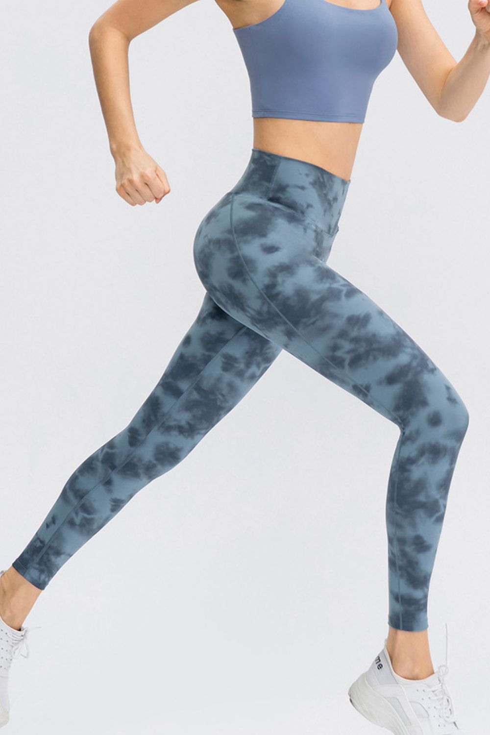 "Women's Leggings with Wide Waistband for Slim Fit and Long-Length Sports Wear"