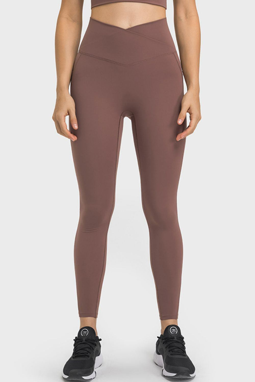 Women's Leggings with V-Waist and Pockets