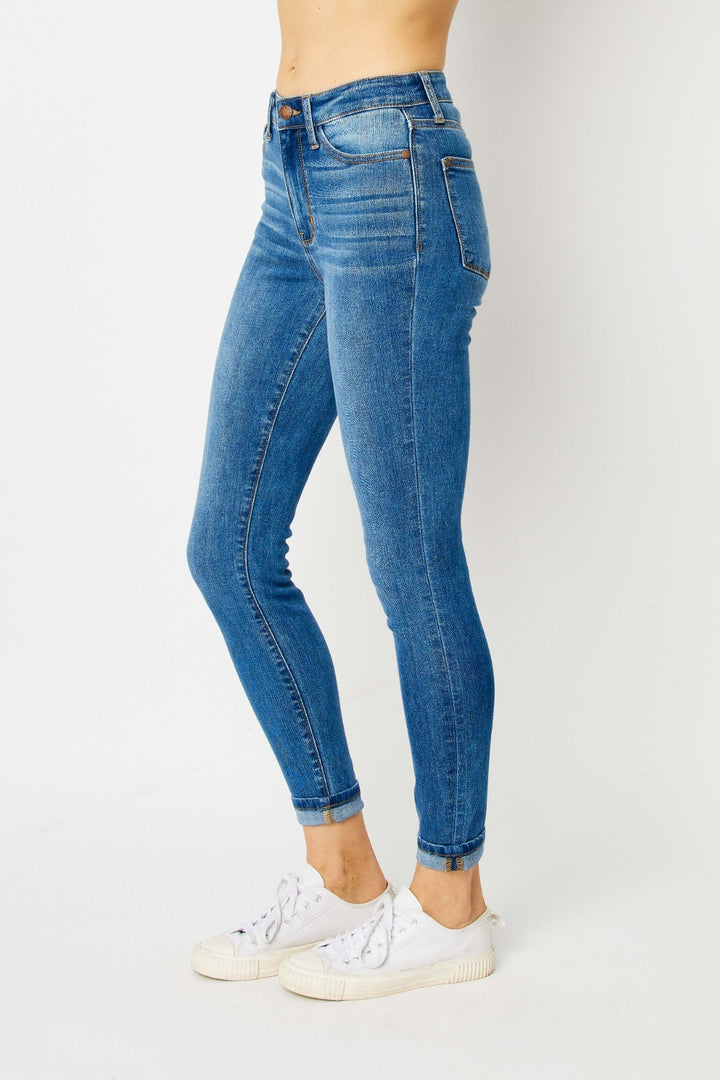 Women's Classic Cuffed Hem Skinny Jeans