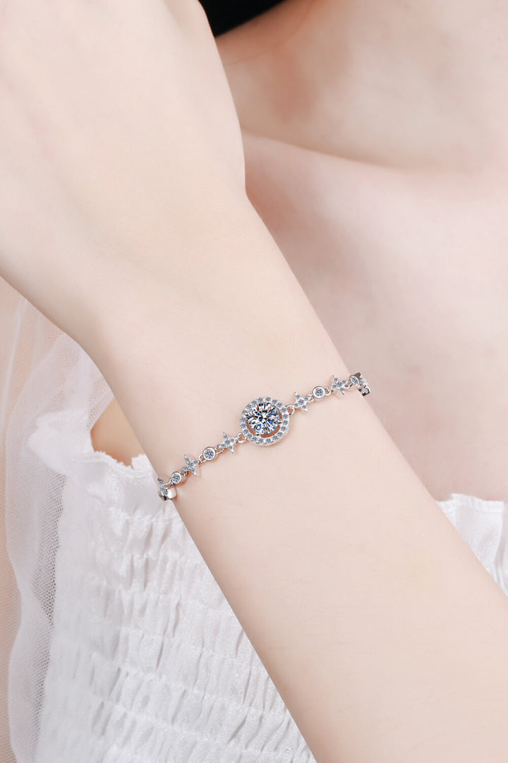 Women's Elegant Path Moissanite Bracelet