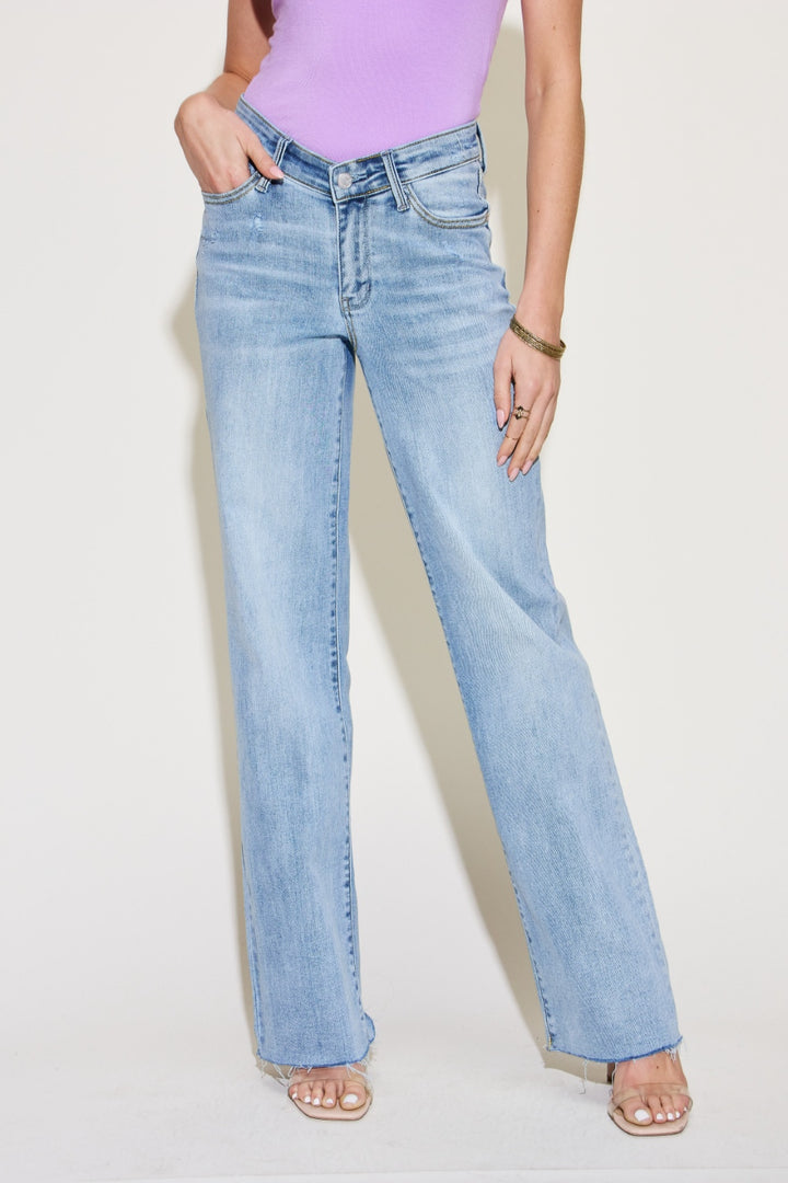 Women's Classic V-Front Full Size Straight Leg Jeans