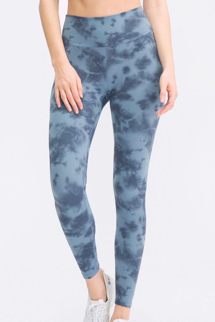 "Women's Leggings with Wide Waistband for Slim Fit and Long-Length Sports Wear"