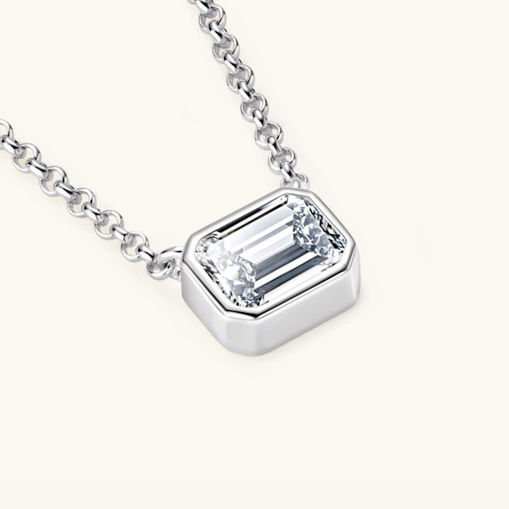 Women's Elegant 1 Carat Moissanite Sterling Silver Necklace