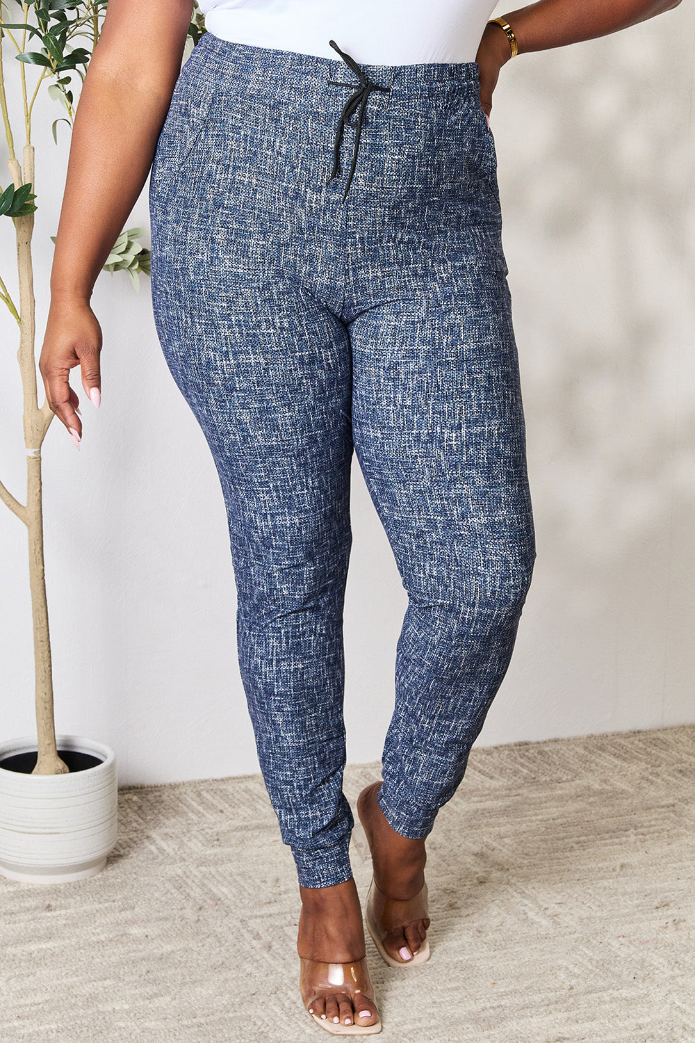 Women's Heathered Drawstring Leggings with Pockets