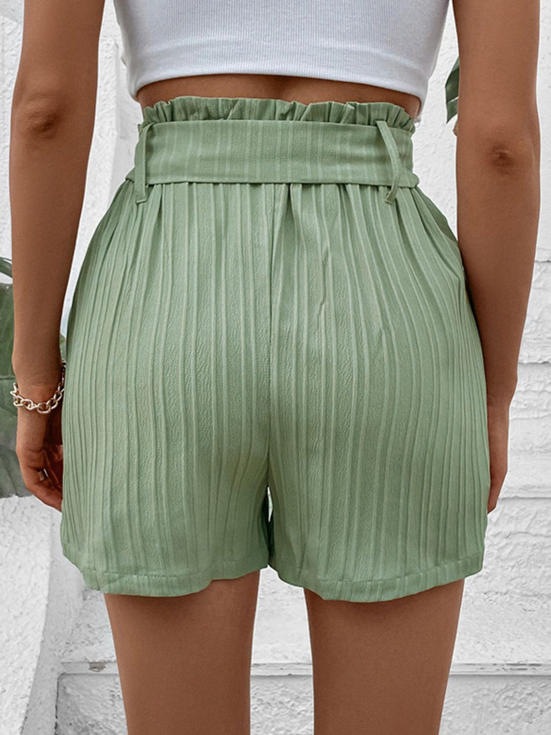 "Women's Pocketed Belted Shorts"