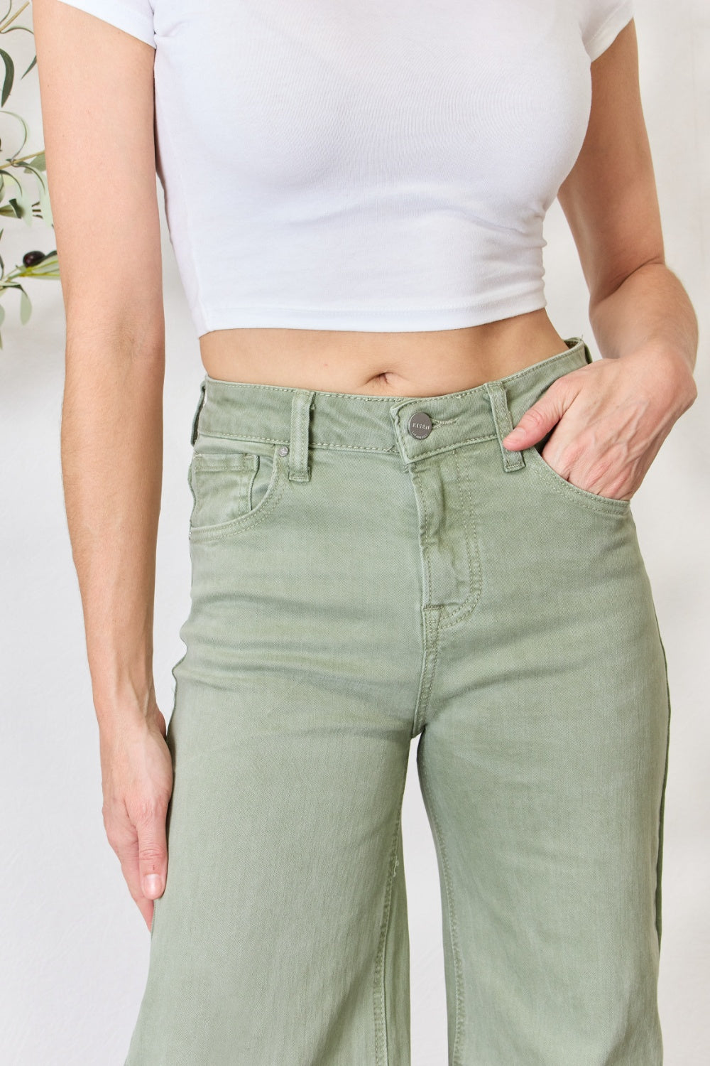 Women's Wide-Leg Raw Hem Jeans