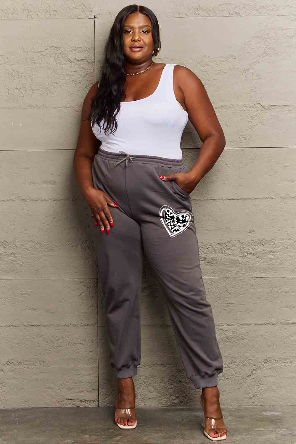 Women's Heart Graphic Drawstring Sweatpants