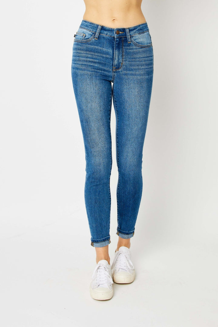 Women's Classic Cuffed Hem Skinny Jeans