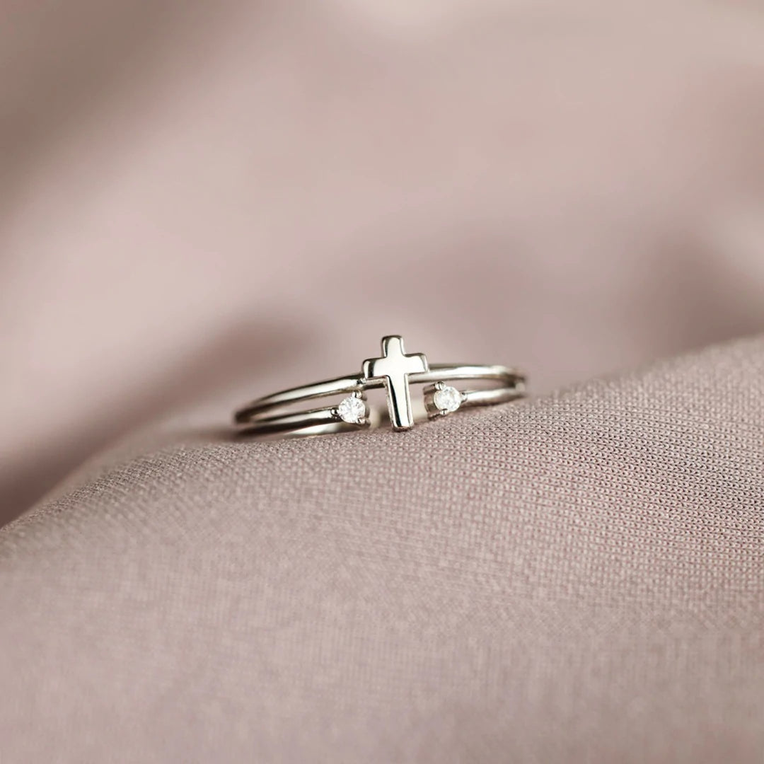 Women's Cross Rings in 925 Sterling Silver