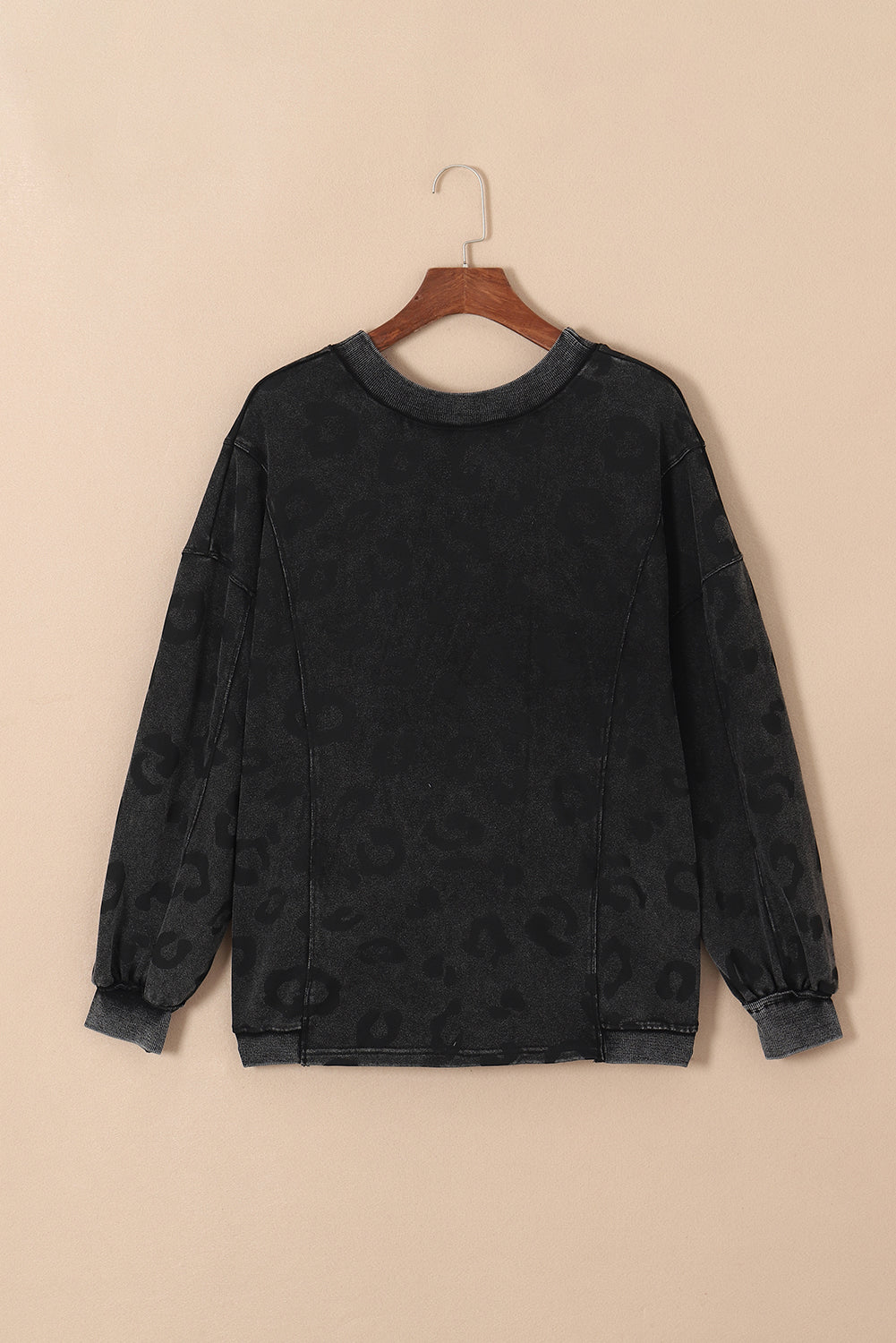 Women's Leopard Print Round Neck Dropped Shoulder Sweatshirt