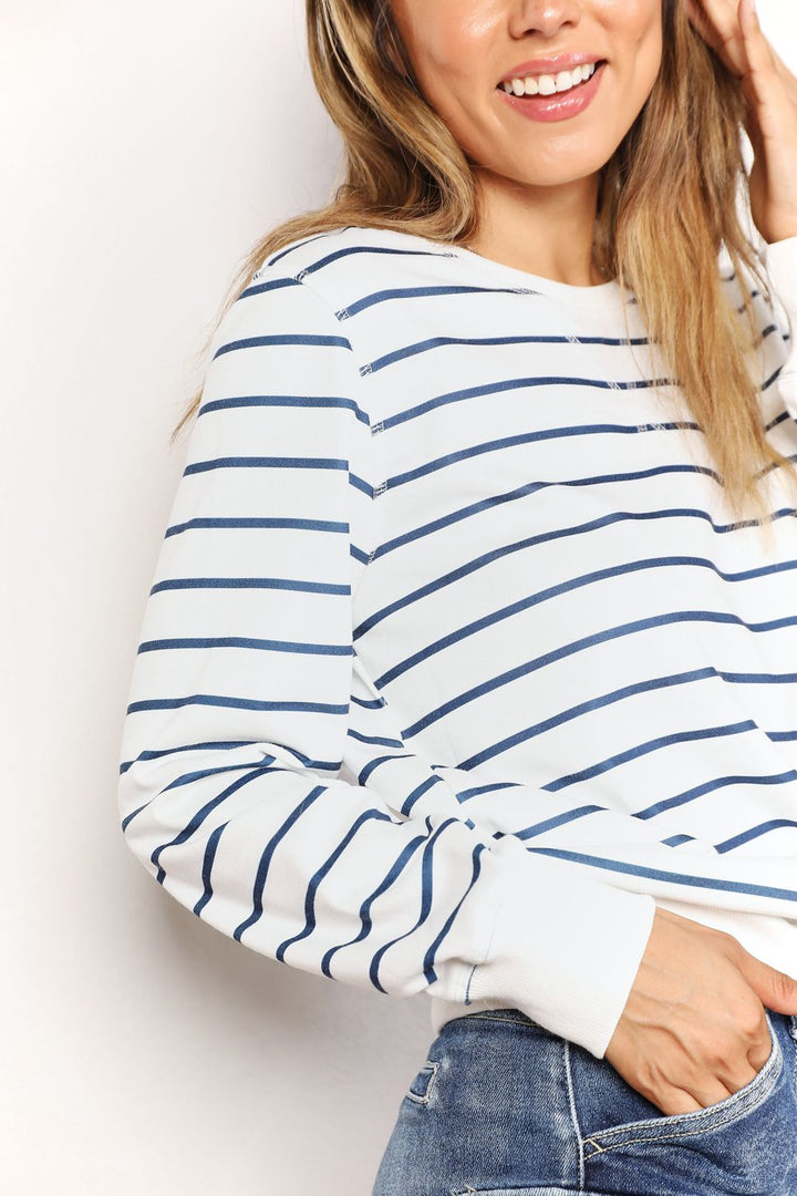 Women's Striped Long Sleeve Round Neck Top