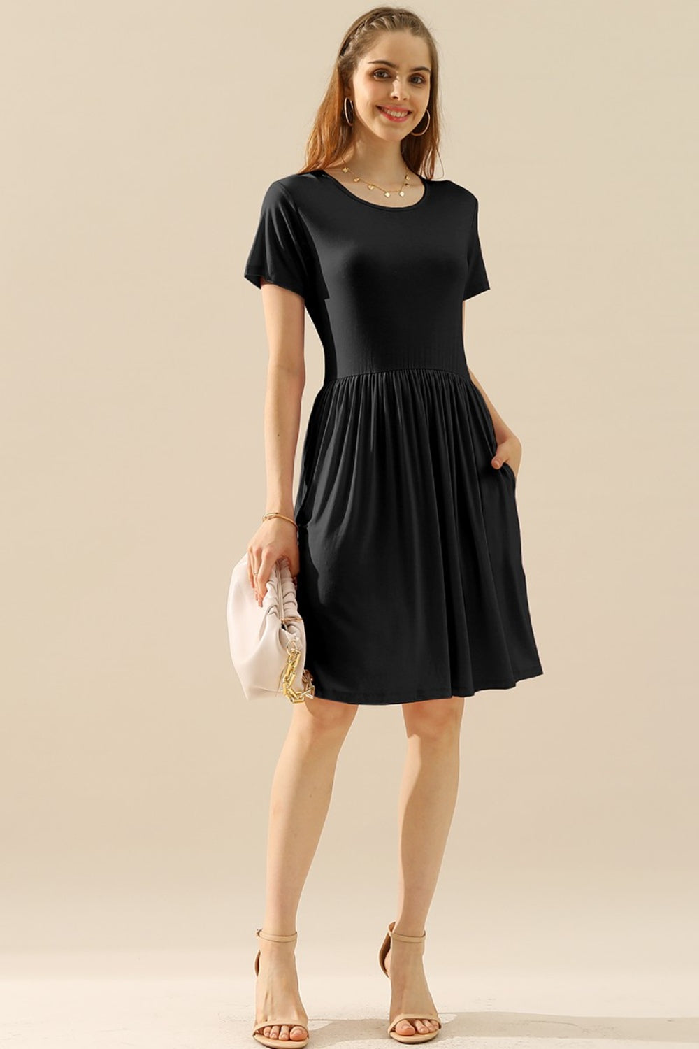 Women's Ruched Round Neck Dress with Pockets