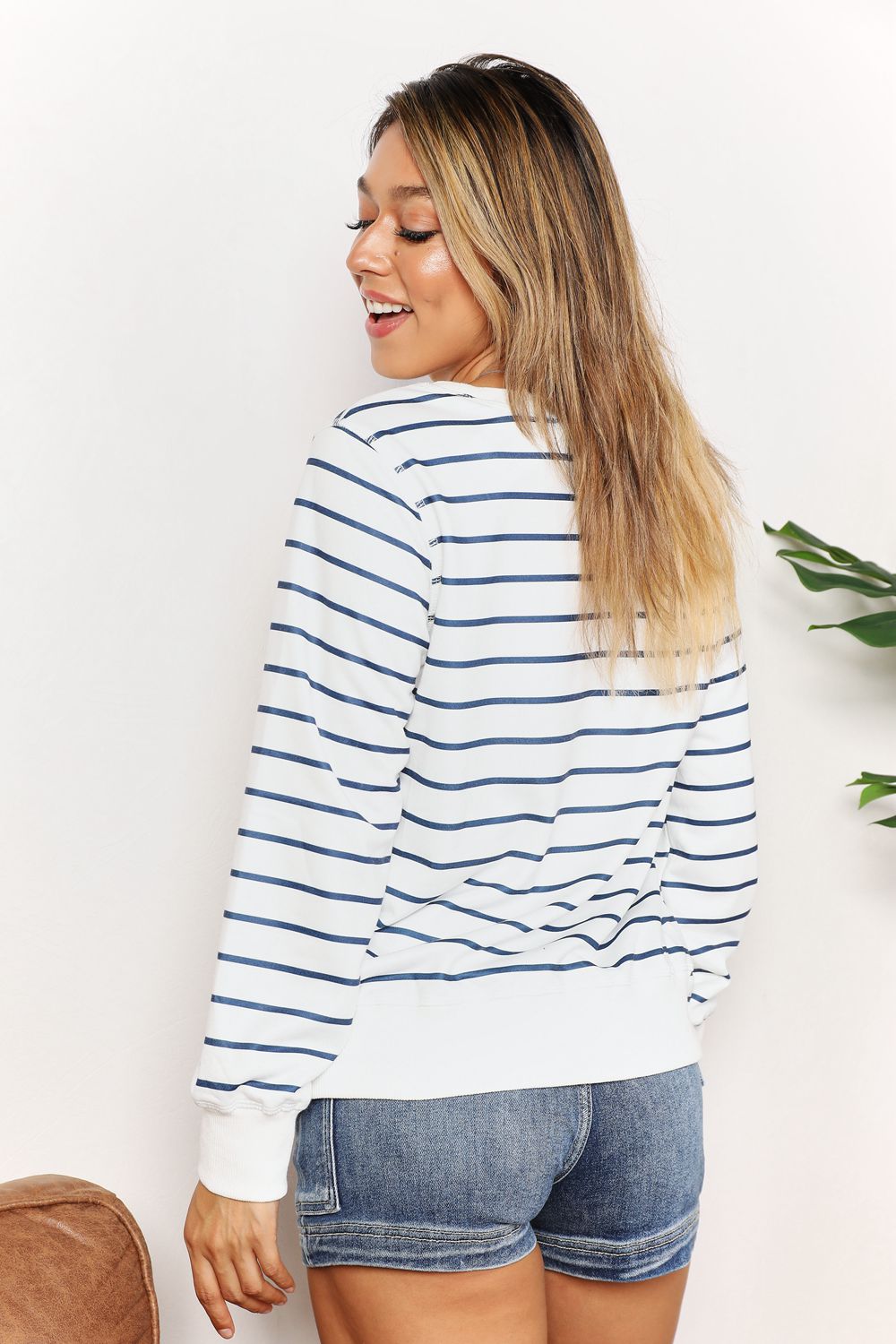 Women's Striped Long Sleeve Round Neck Top