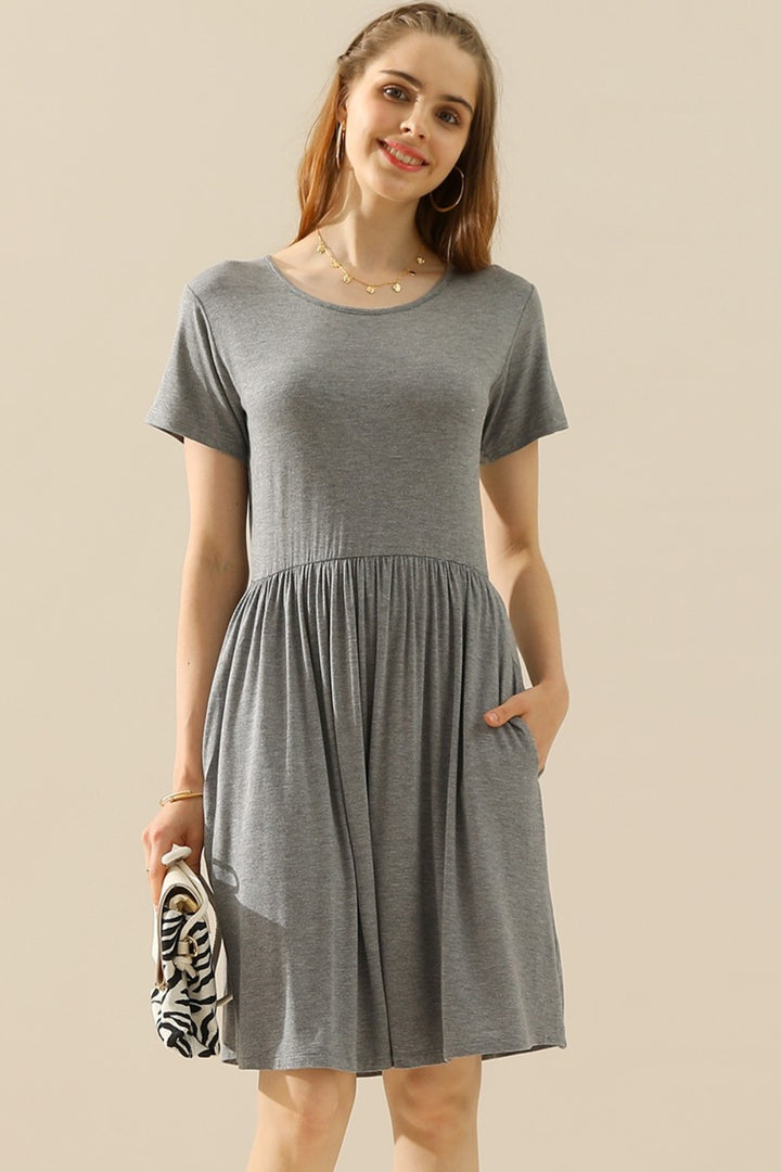 Women's Ruched Round Neck Dress with Pockets