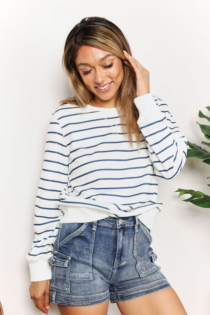 Women's Striped Long Sleeve Round Neck Top