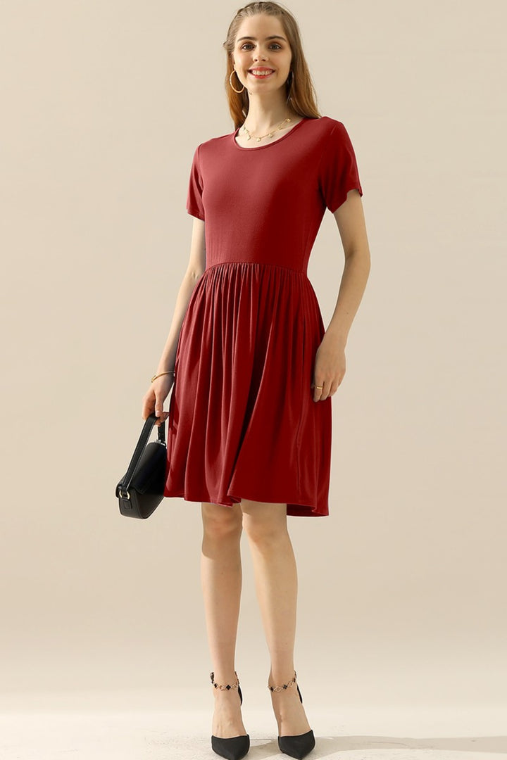 Women's Ruched Round Neck Dress with Pockets