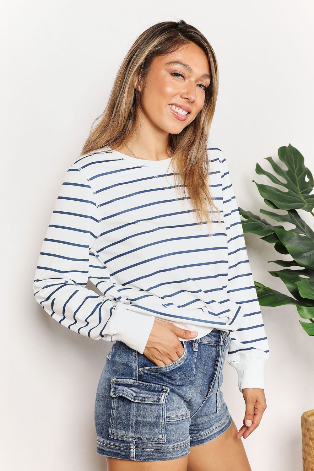 Women's Striped Long Sleeve Round Neck Top