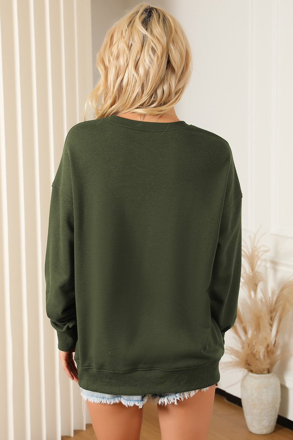 Women's Cozy Pocketed Round Neck Dropped Shoulder Sweatshirt