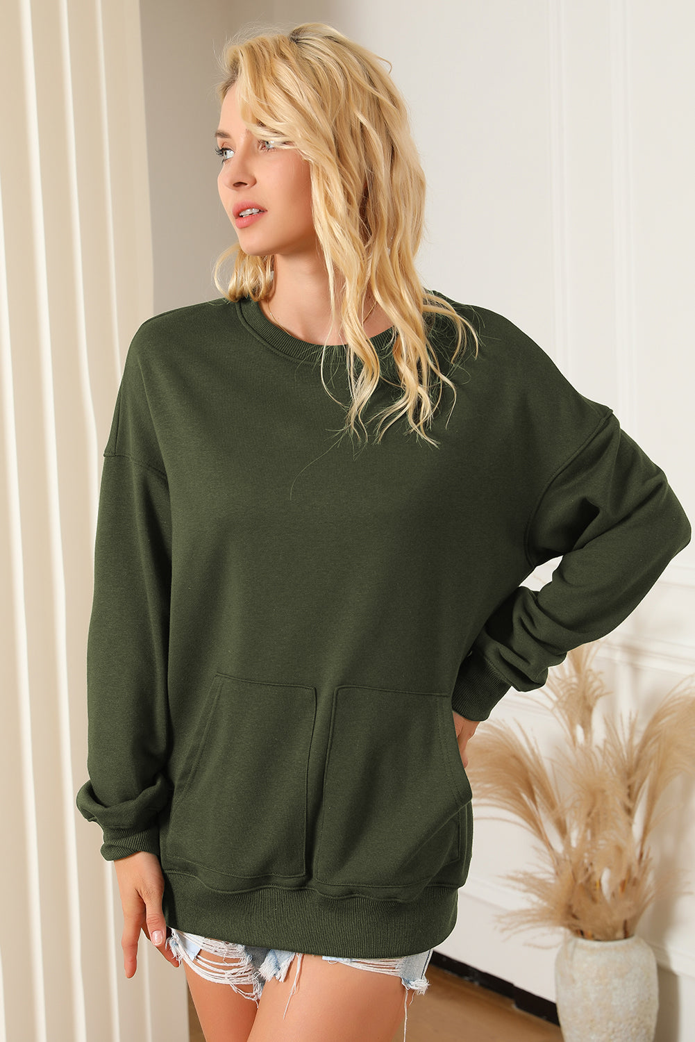 Women's Cozy Pocketed Round Neck Dropped Shoulder Sweatshirt